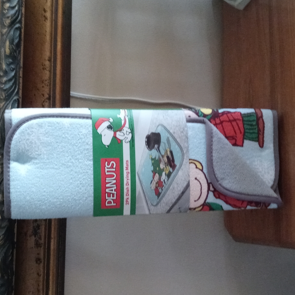 Snoopy Christmas drying mat